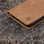 Spacecase Wallet iPhone 13 Pro light brown